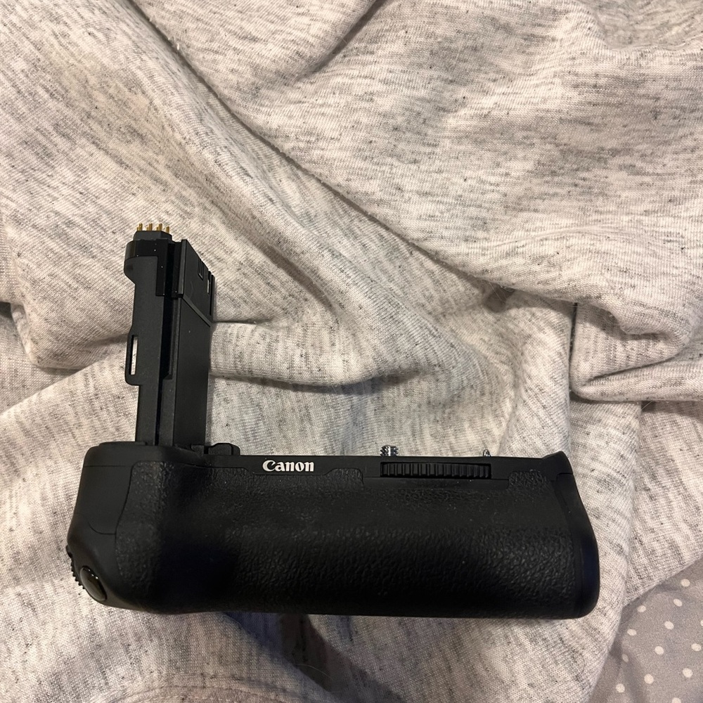 Canon BG-E21 Battery Grip